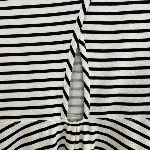 NWT C Label Black and White Striped Short Sleeve Dress Size - Picture 8 of 10